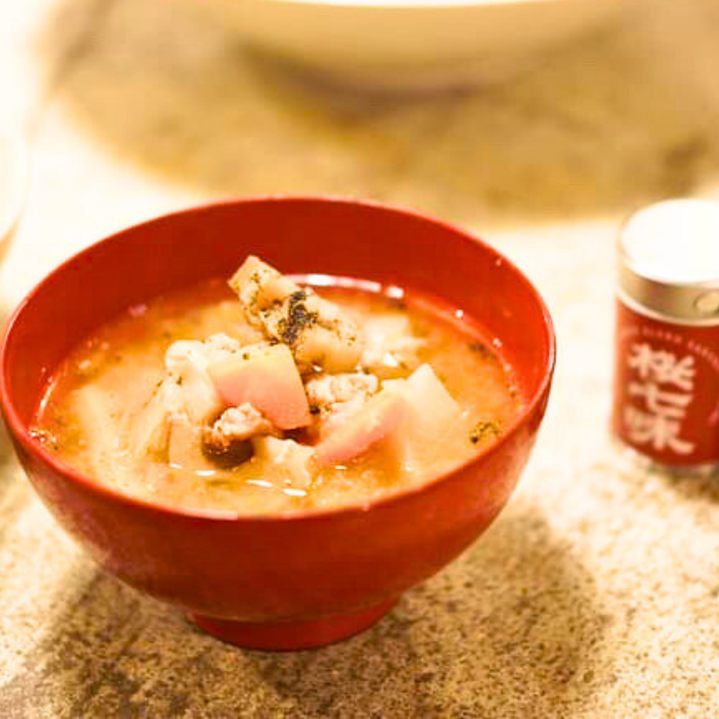 ［七味唐辛子］10g｜桜七味｜料理格上げスパイス ハーブ 赤唐辛子 桜葉 生姜 葉山椒 げんこう 麻の実 赤胡椒 伝統 ギフト - 京都麻の葉